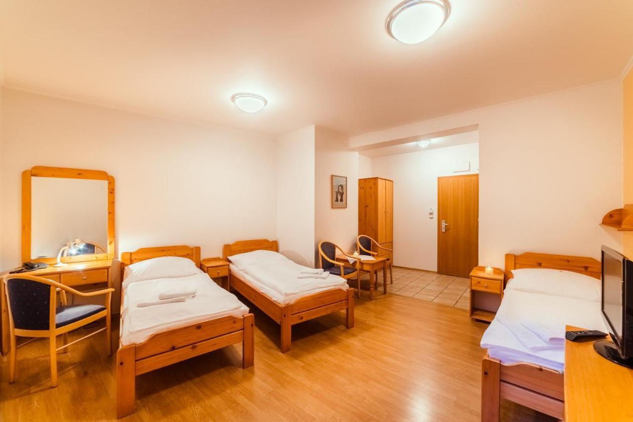 Hotel Velka Klajdovka Брно Экстерьер фото